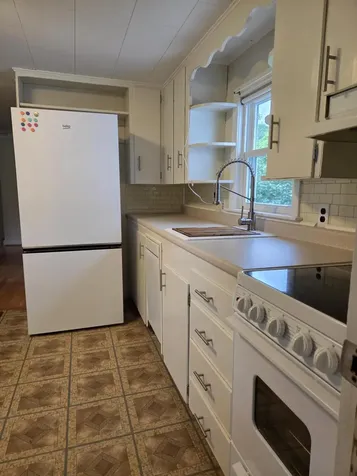 7 Turner Lane Paris ME 04281