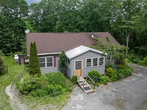 9 Graytown Road Sedgwick ME 04676