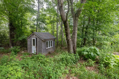 9 Graytown Road Sedgwick ME 04676