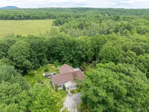 9 Graytown Road Sedgwick ME 04676
