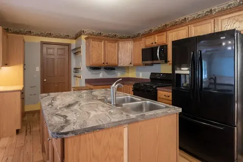 9 Graytown Road Sedgwick ME 04676