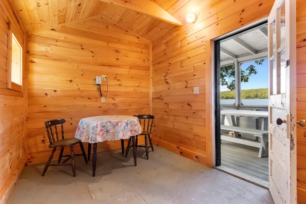 173 Station Lane Warren ME 04864