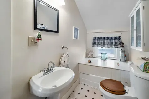 30 Burkett Road Union ME 04862