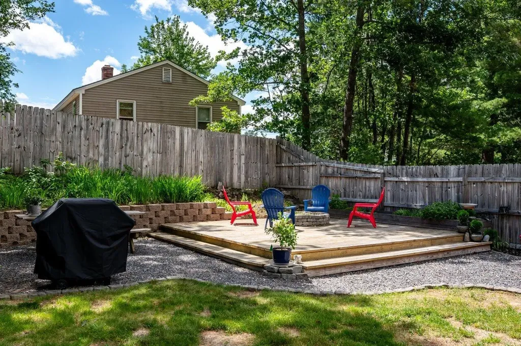 23 Plaza Drive Sanford ME 04073