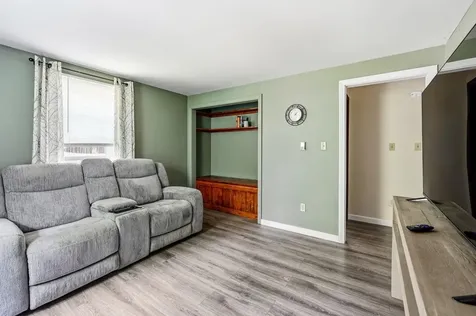 23 Plaza Drive Sanford ME 04073