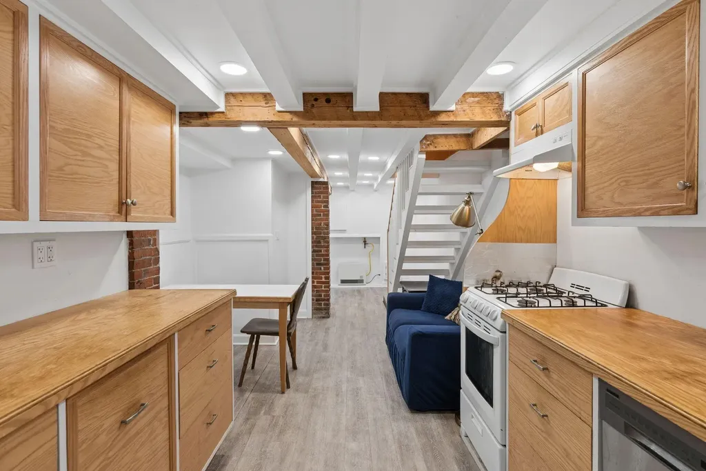 44 William Street Portland ME 04103