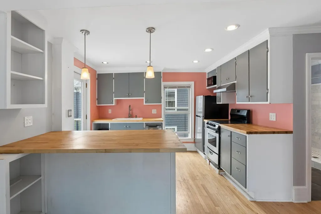 44 William Street Portland ME 04103