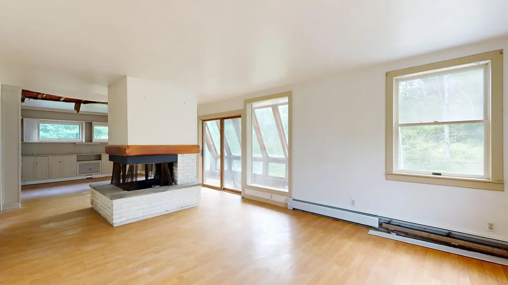 103 Sproul Road South Bristol ME 04573