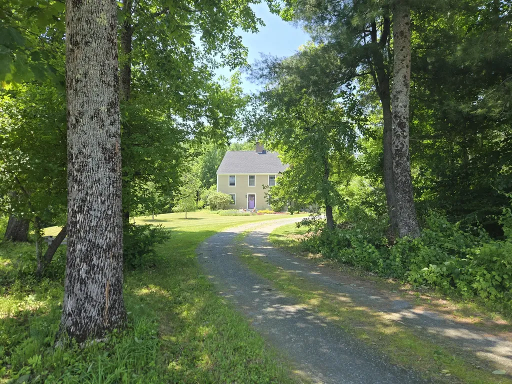 32 Old Fairgrounds Road Readfield ME 04355