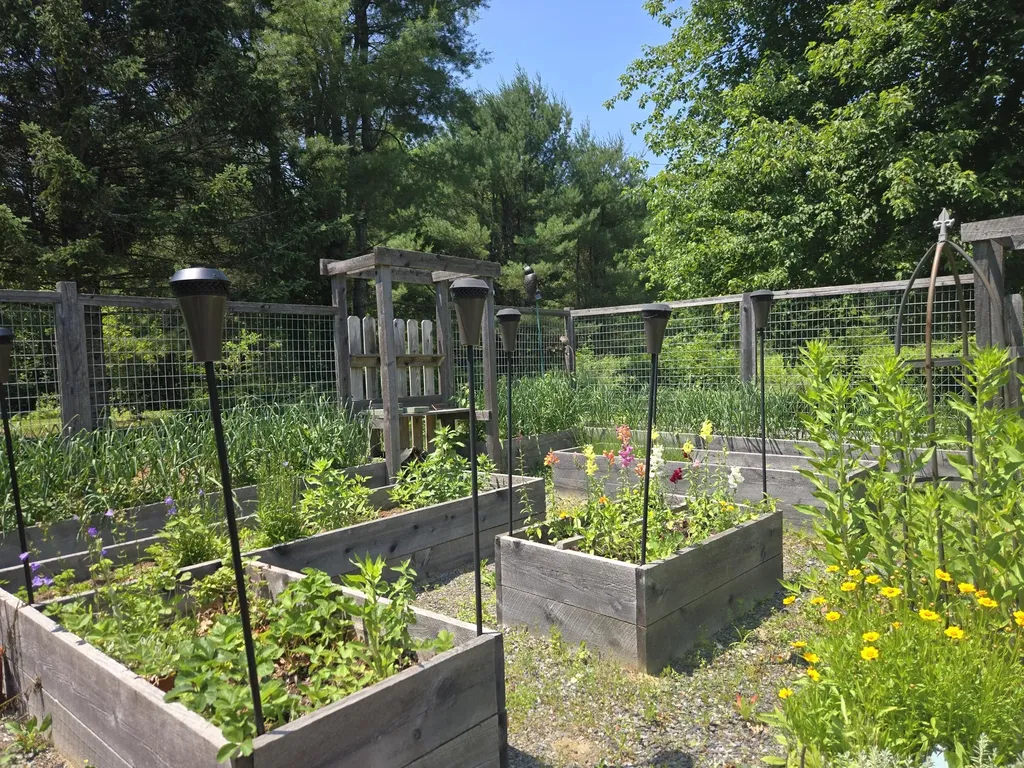 32 Old Fairgrounds Road Readfield ME 04355
