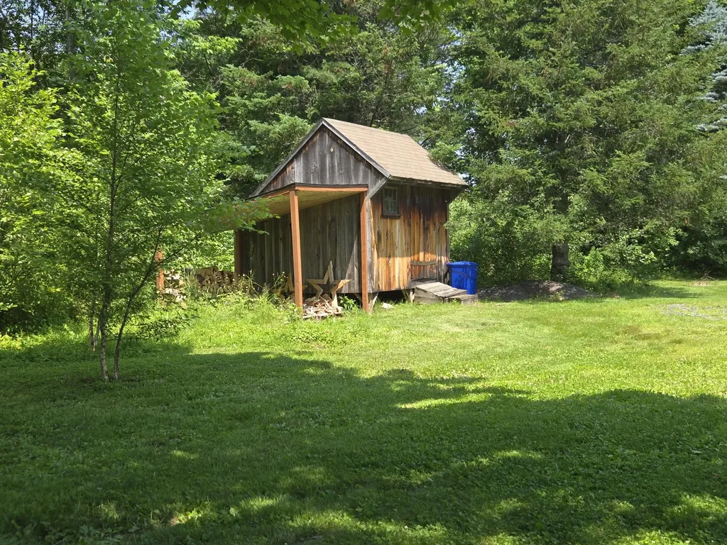 32 Old Fairgrounds Road Readfield ME 04355