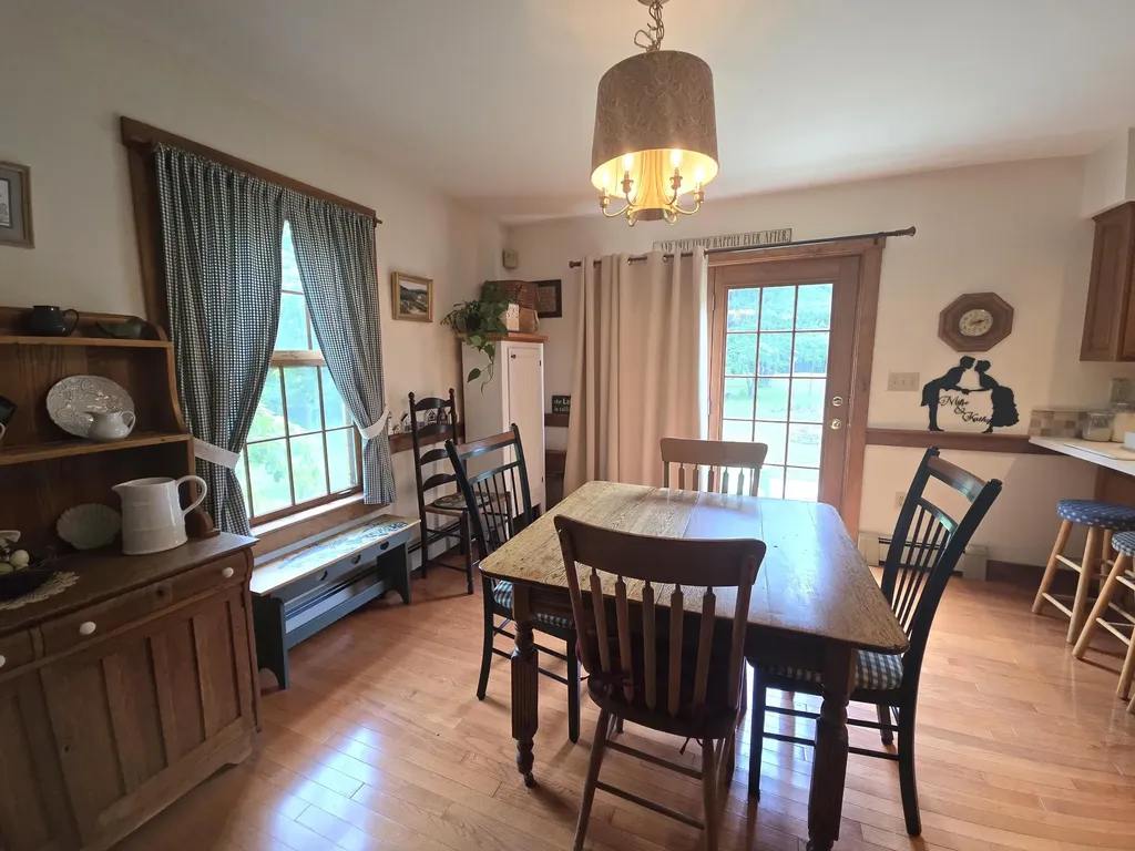 32 Old Fairgrounds Road Readfield ME 04355