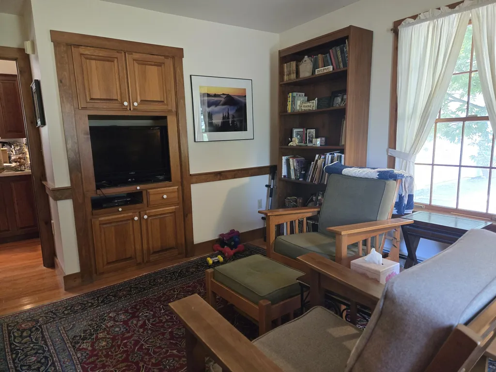 32 Old Fairgrounds Road Readfield ME 04355