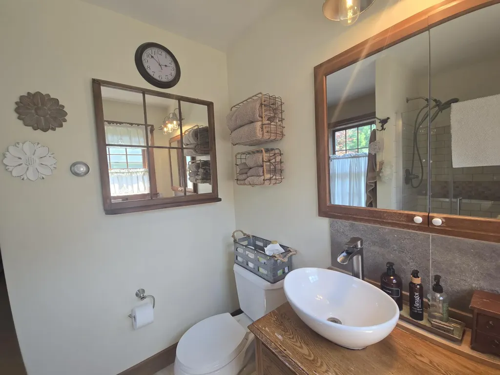 32 Old Fairgrounds Road Readfield ME 04355