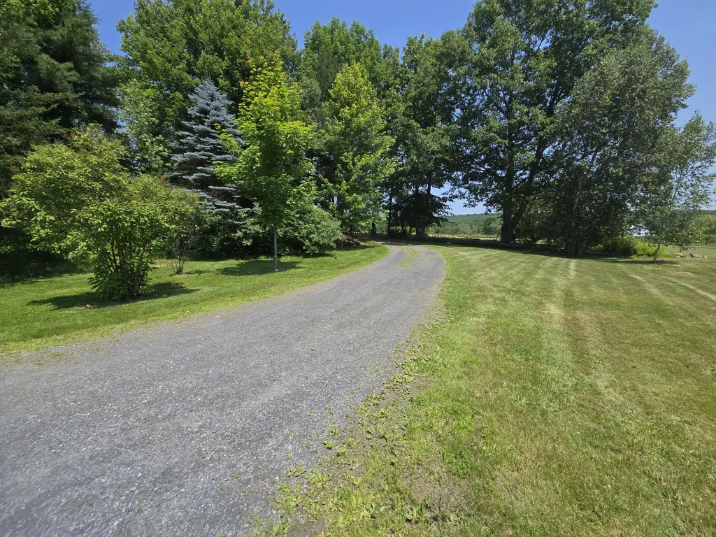 32 Old Fairgrounds Road Readfield ME 04355