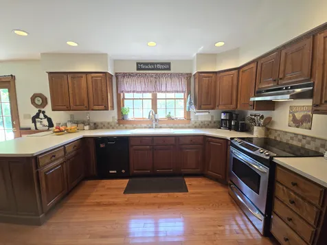 32 Old Fairgrounds Road Readfield ME 04355