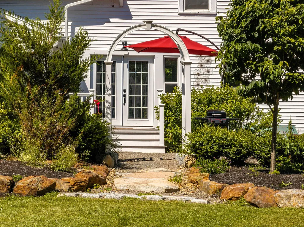 364 Commercial Street Rockport ME 04856