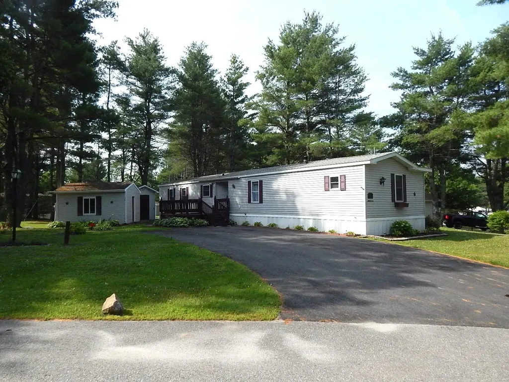3 Vesta Court Randolph ME 04346