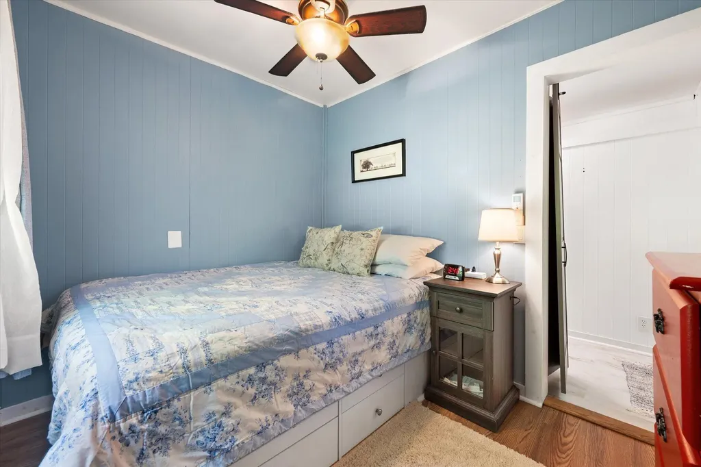 19 Perry Lane Amherst ME 04605