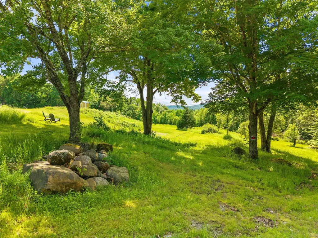 19 Perry Lane Amherst ME 04605