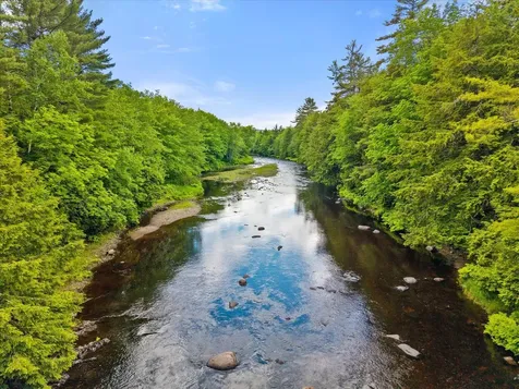 19 Perry Lane Amherst ME 04605