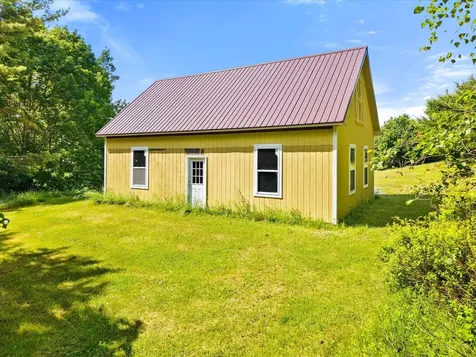 19 Perry Lane Amherst ME 04605