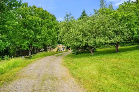 19 Perry Lane Amherst ME 04605