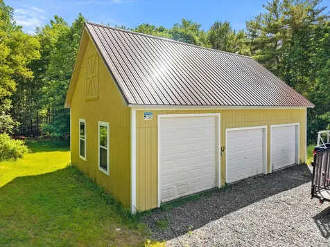 19 Perry Lane Amherst ME 04605