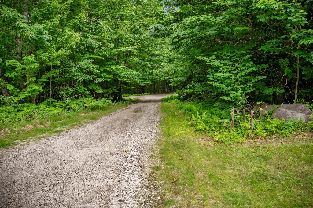 26 Maple Hill Run Hiram ME 04041