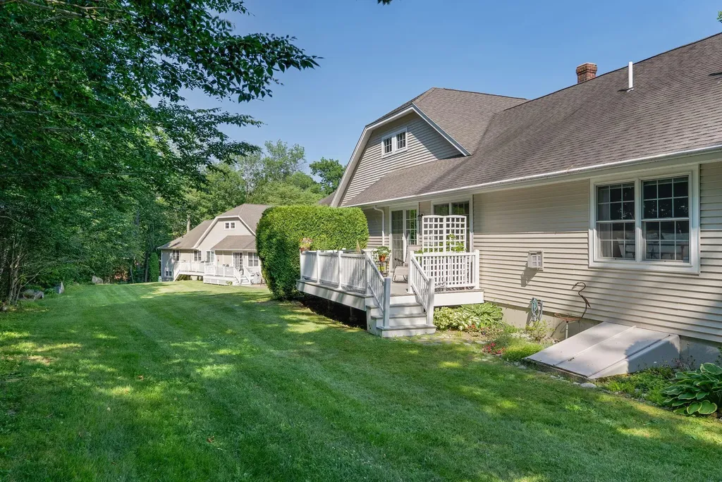 84 Grandview Drive Westbrook ME 04092