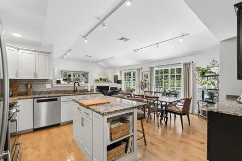84 Grandview Drive Westbrook ME 04092