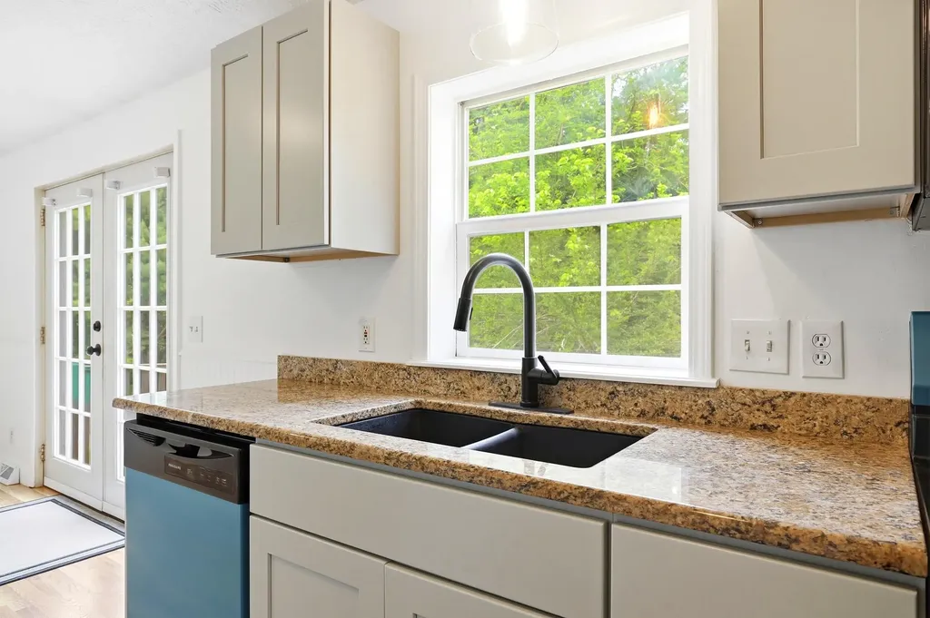 1 Bobcat Lane Berwick ME 03901