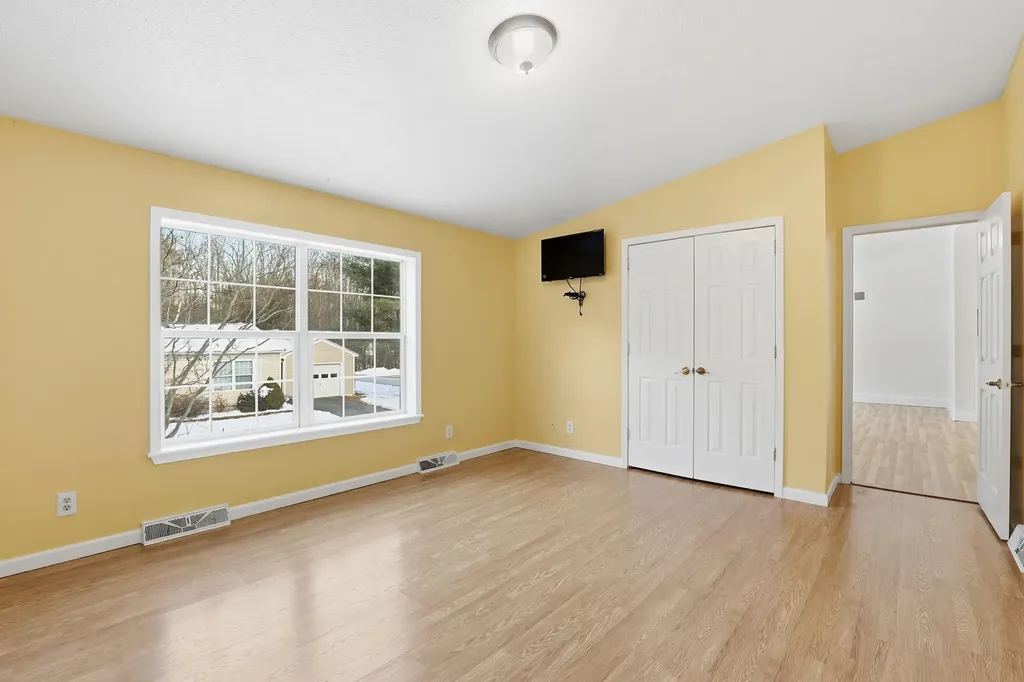 1 Bobcat Lane Berwick ME 03901