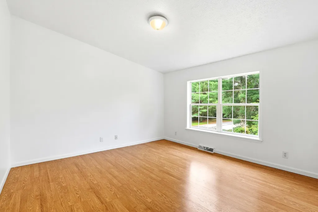 1 Bobcat Lane Berwick ME 03901