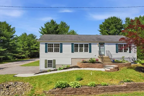 1 Bobcat Lane Berwick ME 03901
