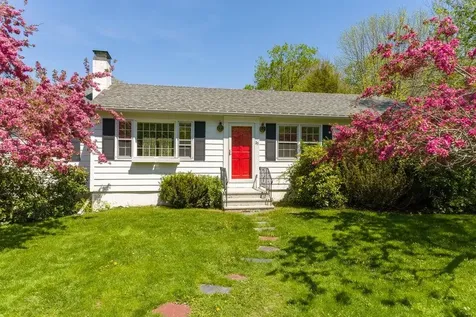 25 Westview Road Damariscotta ME 04543