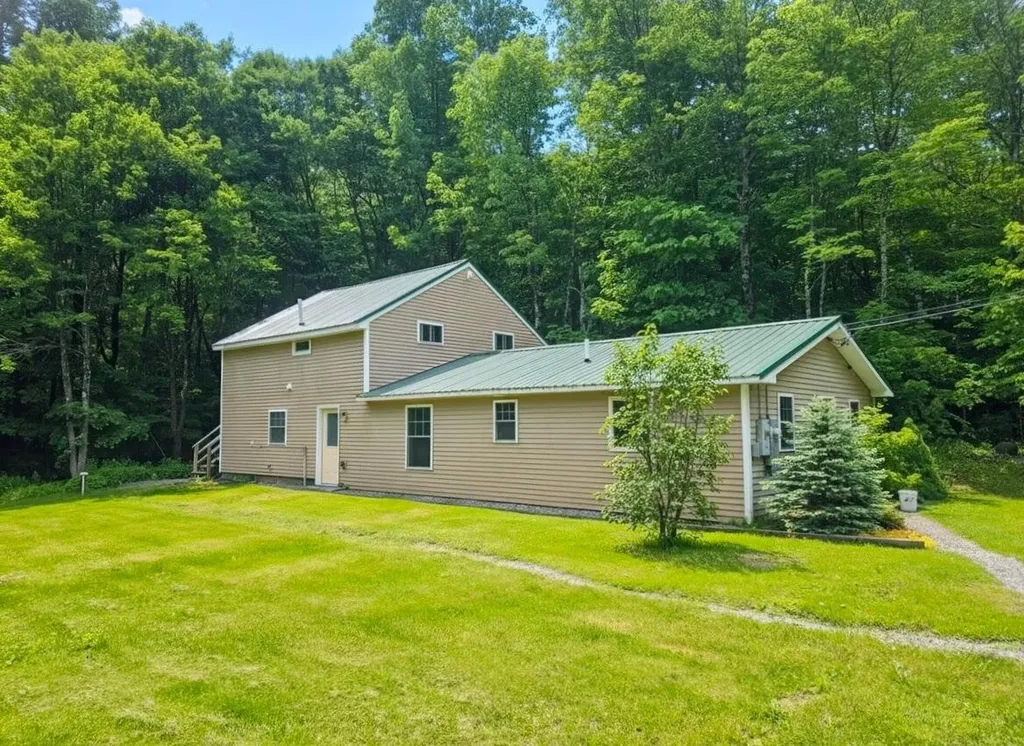 850 Bailey Hill Road Farmington ME 04938
