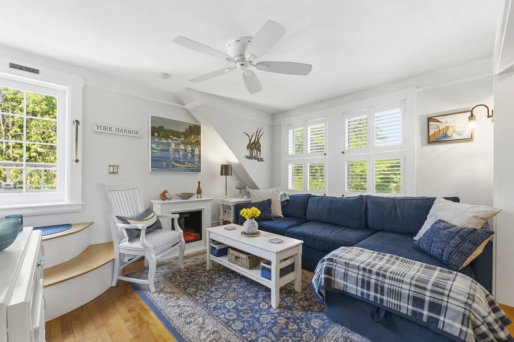 5 Harmon Park Road York ME 03909