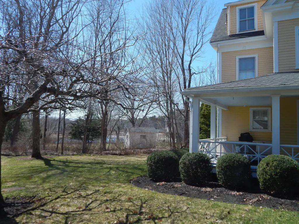5 Harmon Park Road York ME 03909