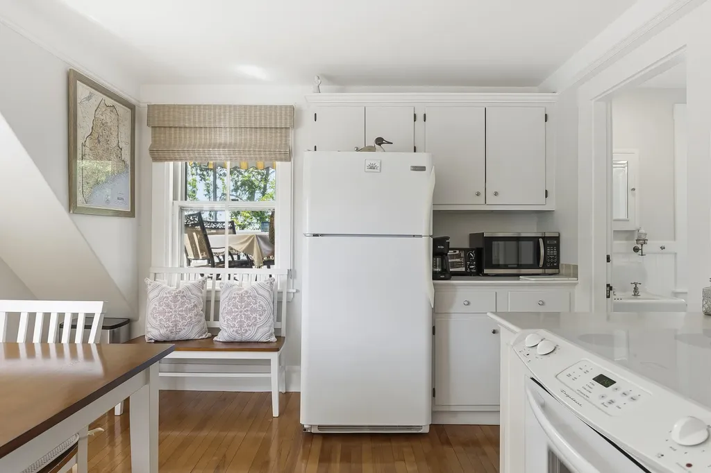 5 Harmon Park Road York ME 03909