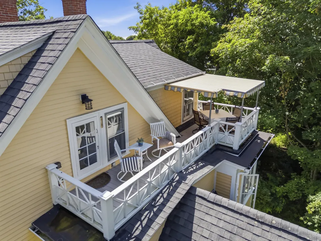 5 Harmon Park Road York ME 03909