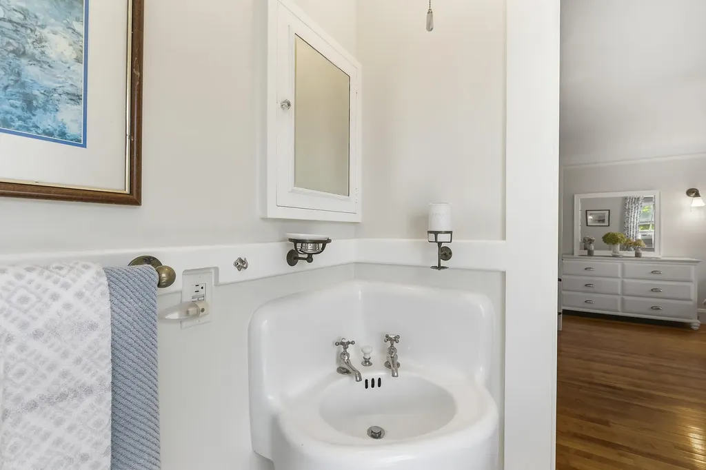 5 Harmon Park Road York ME 03909