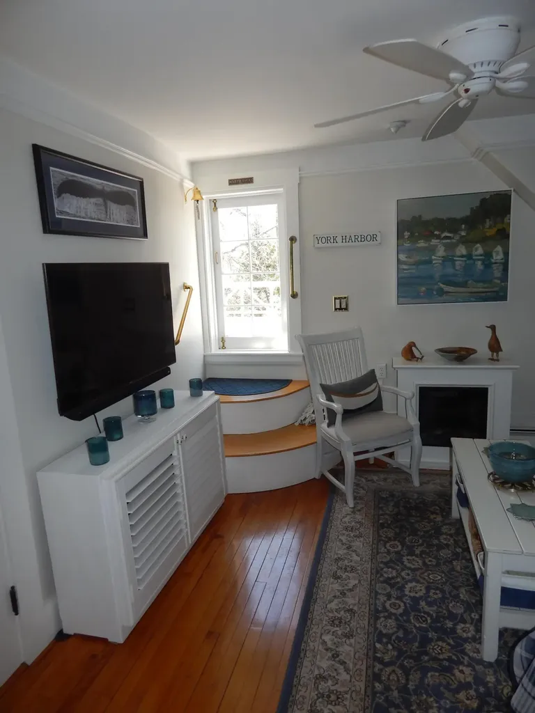 5 Harmon Park Road York ME 03909