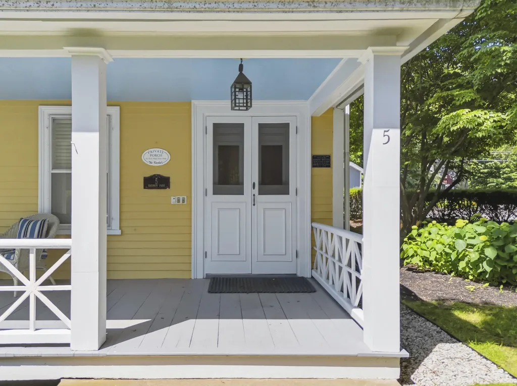 5 Harmon Park Road York ME 03909