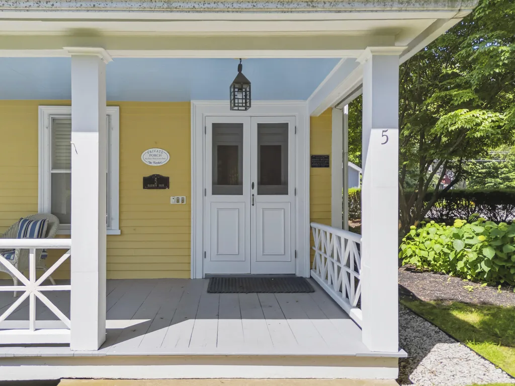 5 Harmon Park Road York ME 03909
