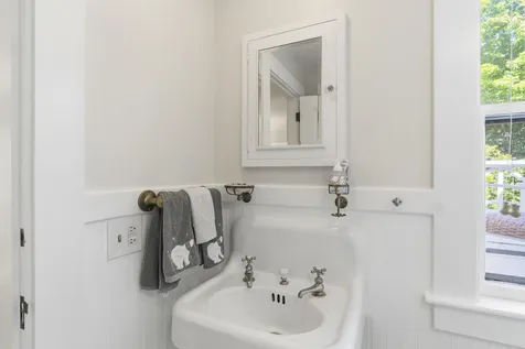 5 Harmon Park Road York ME 03909
