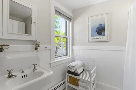 5 Harmon Park Road York ME 03909