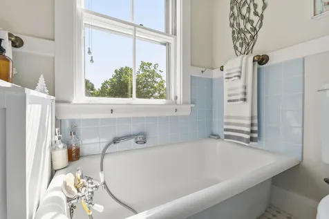5 Harmon Park Road York ME 03909