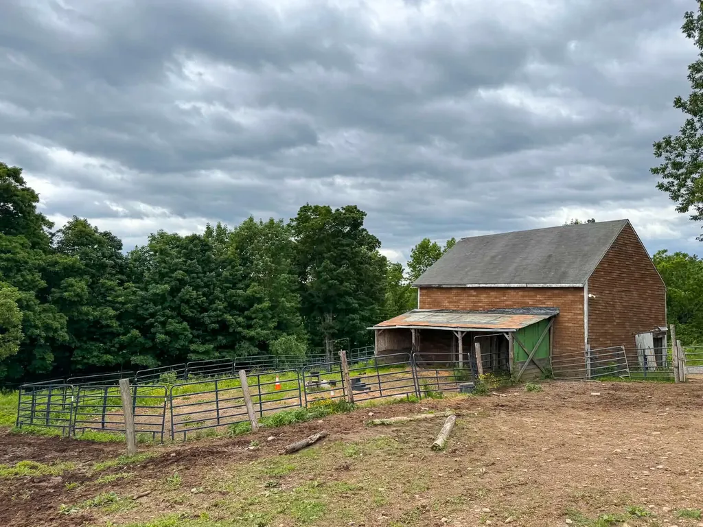 122 Old Dover Road Dexter ME 04930