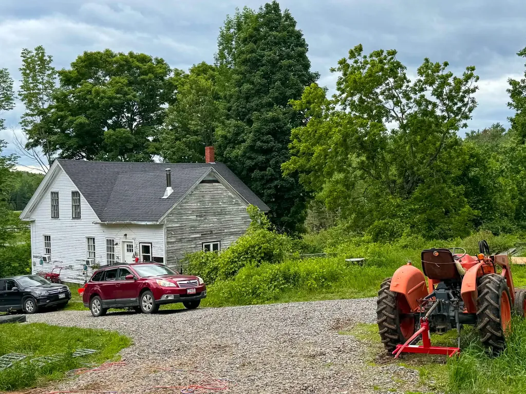 122 Old Dover Road Dexter ME 04930